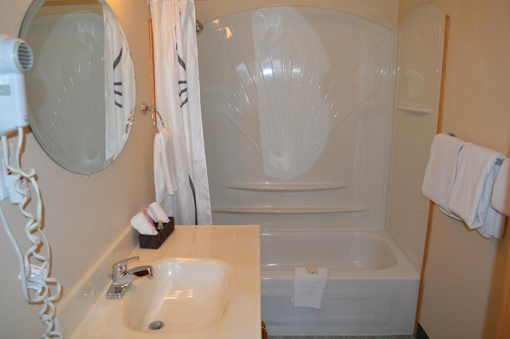 Motel Tyrol Radium Hot Springs Room photo